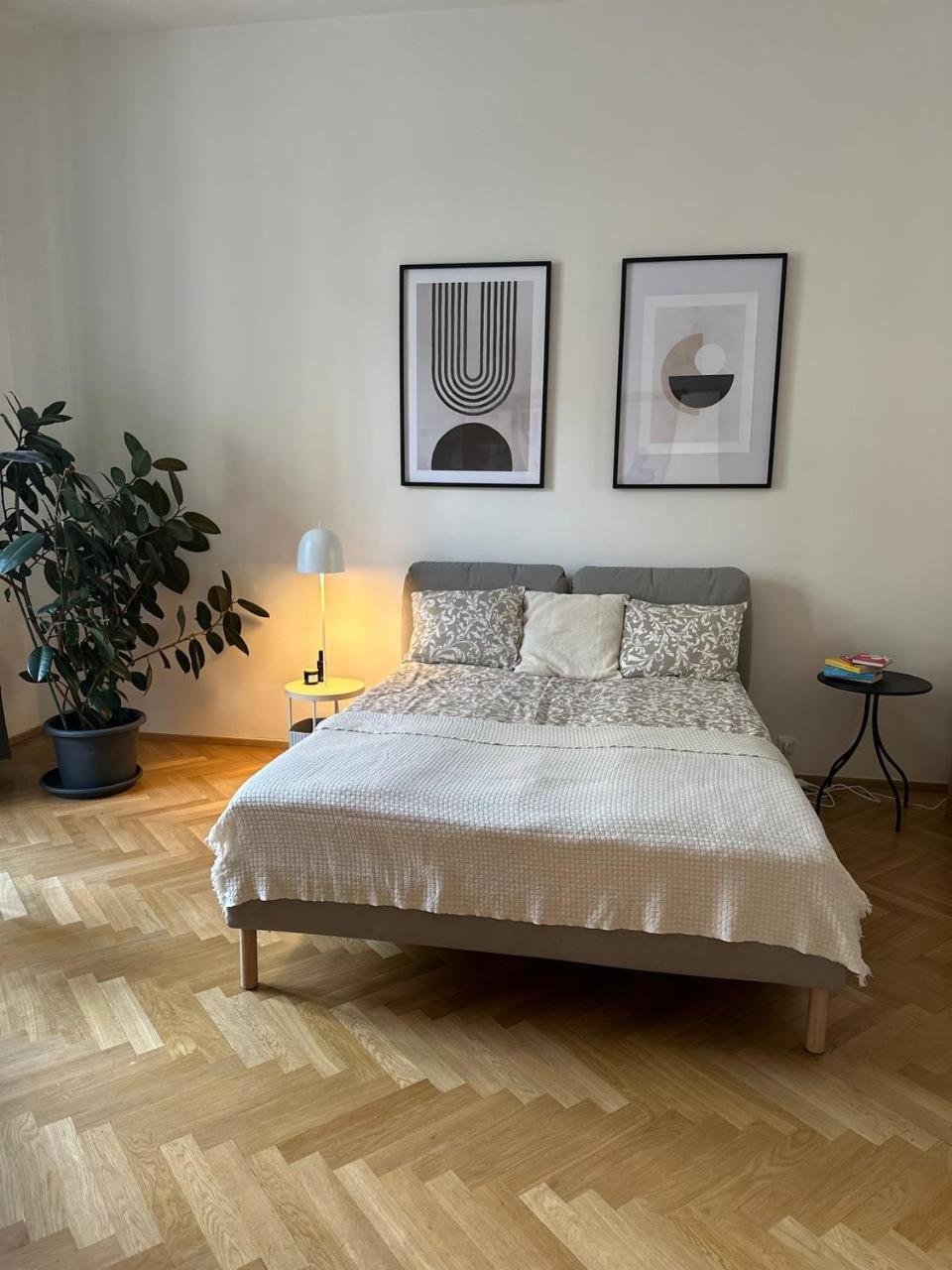 Spacious Elegance - A Central Gem Prag Exterior foto